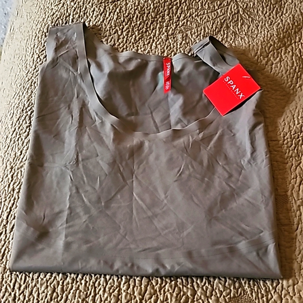 Spanx  tank Size 1X / 1TG Grey